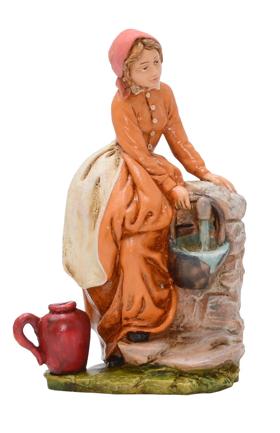 Donna alla fonte per presepe in pvc 12 cm Donna alla fonte per presepe in pvc 12 cm