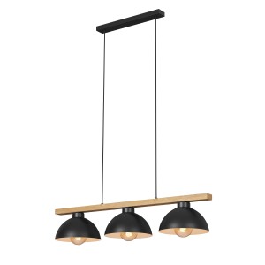 Lampada a sospensione nera con tre lampade e trave in legno per sala da pranzo e soggiorno.