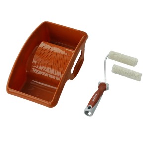 Set rullo per pittura: vaschetta in plastica (marrone) e rullo con due rulli di ricambio.