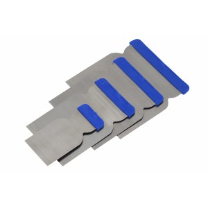 Set spatole giapponesi LUX, 4 pezzi, spatole in metallo con manici blu di diverse dimensioni.