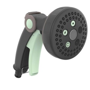 Pistola per irrigazione t.b.t. con diversi modelli di spruzzo per l'irrigazione del giardino.