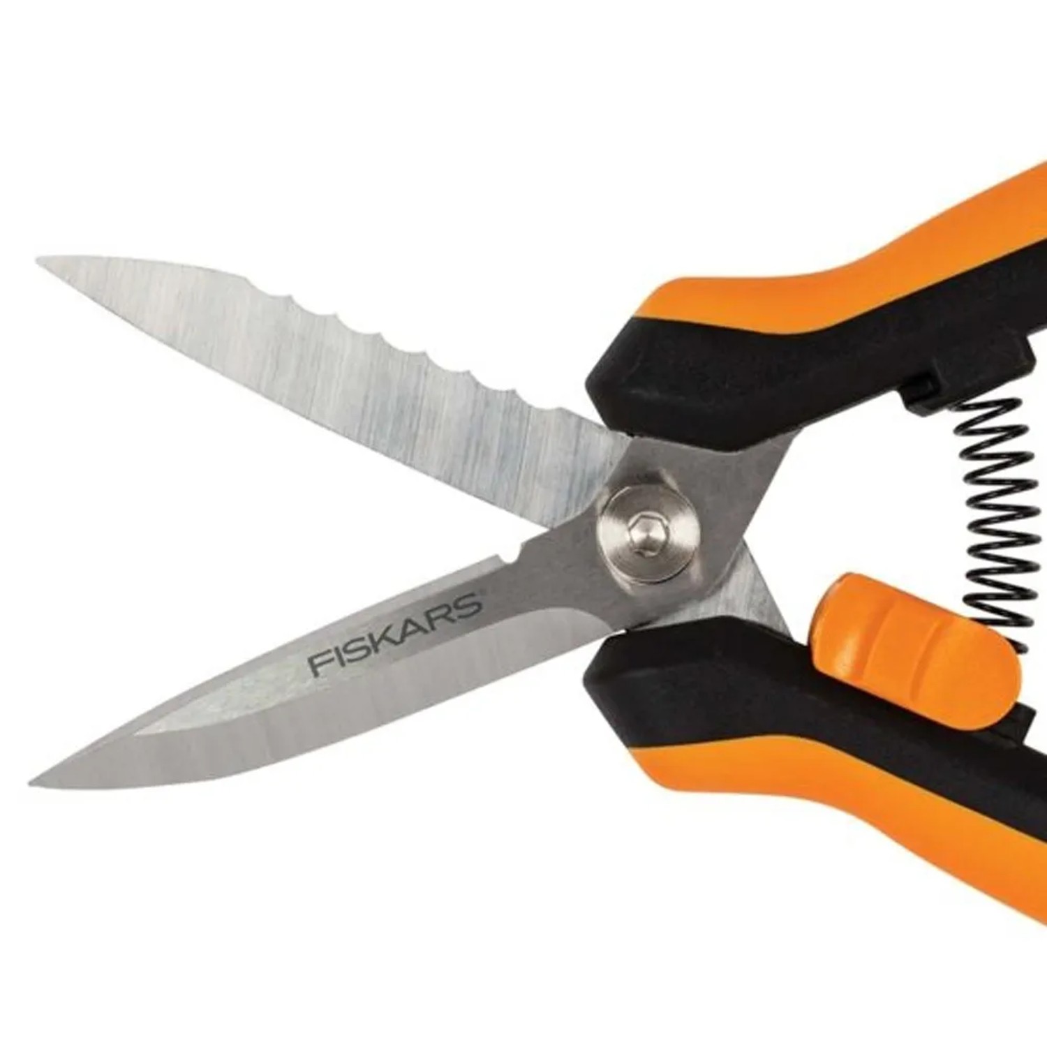 Forbici da giardino multiuso Fiskars SP320, arancio e nero, con lama seghettata e tagliafili.
