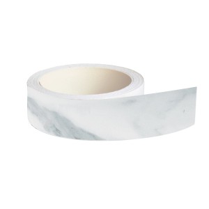 Rotolo di nastro adesivo da cucina t.b.t. con effetto marmo.