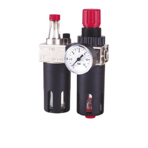 t.b.t. per compressori: Regolatore di pressione e filtro con manometro.
