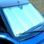 Parasole auto t.b.t. su parabrezza blu