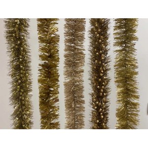 Ghirlande natalizie dorate per decorazioni festive.