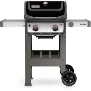 Barbecue a gas Weber Spirit II con due bruciatori e tavolini laterali.