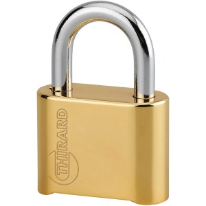Lucchetto t.b.t. color oro di THIRARD per maggiore sicurezza.