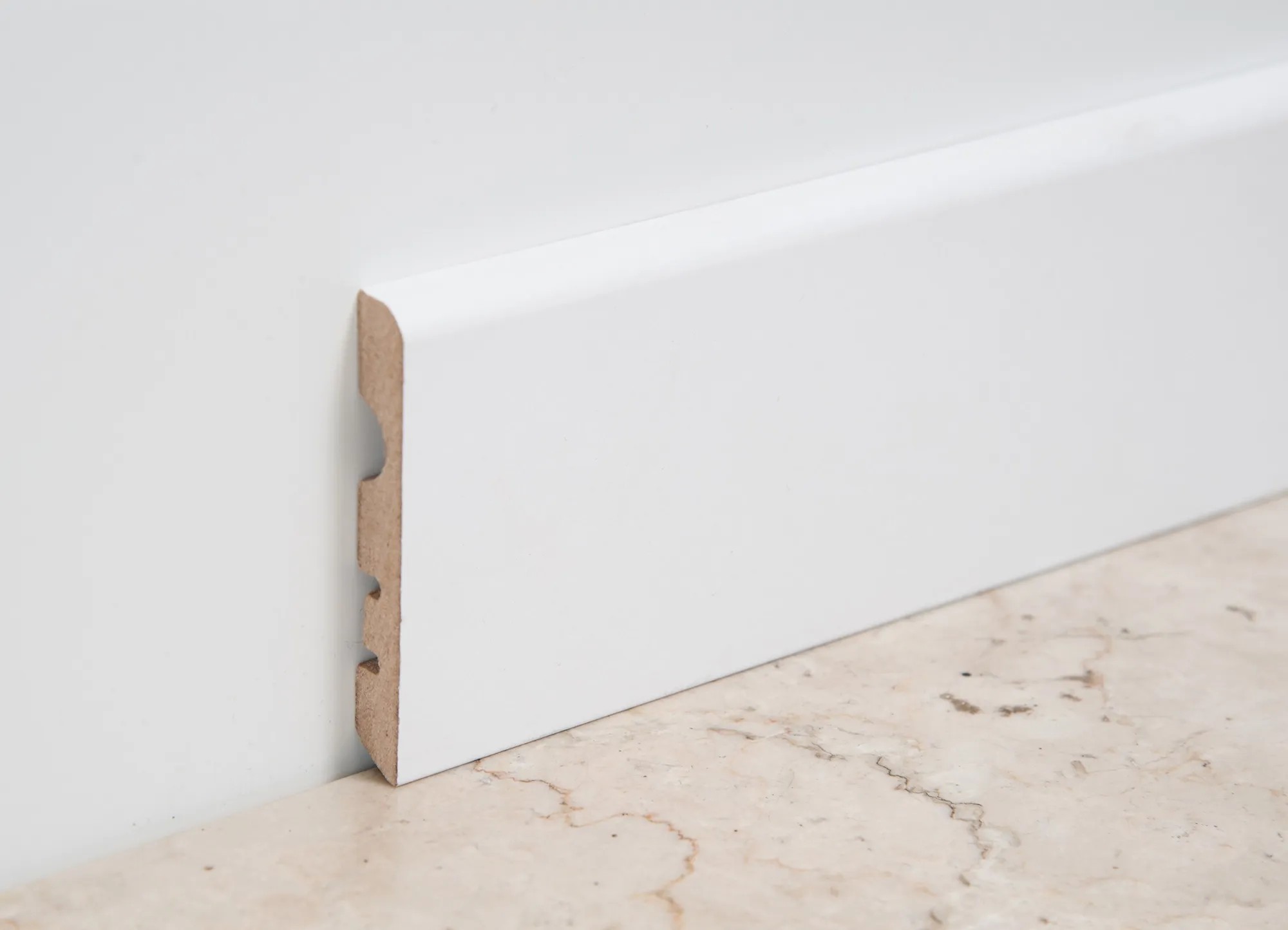 Battiscopa in MDF rivestito bianco H 7 cm 10 pz acquista da OBI