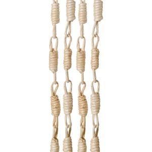 Dettaglio della tenda per porta t.b.t. in fibre naturali.