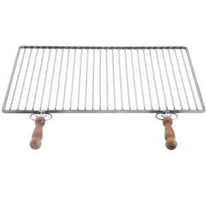 Griglia per barbecue con manici in legno.