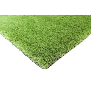 Primo piano di erba sintetica verde. Ideale per giardino, terrazza e balcone.