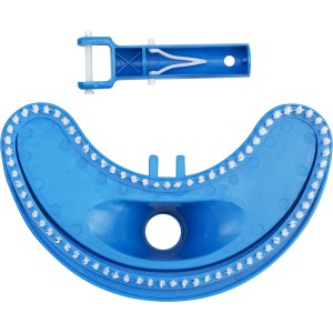 Aspiratore per piscina ovale Summer Fun blu con spazzole per la pulizia.
