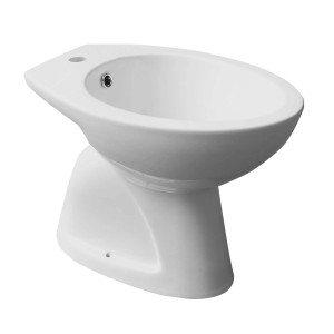 Bidet da terra bianco per il bagno.