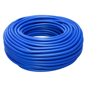Tubo corrugato blu t.b.t., flessibile e arrotolato.