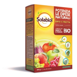 Solabiol protezione piante contro malattie fungine, confezione con motivi di frutta e verdura.