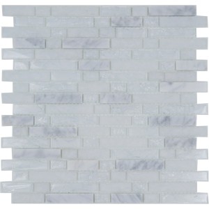 Piastrella a mosaico t.b.t. nei toni del bianco e del grigio.