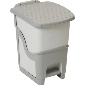 Cestino a pedale grigio con coperchio effetto vimini per cucina o bagno.