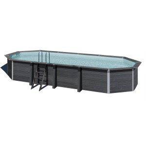 Piscina ovale Gre Composite Avantgarde (804x386x124cm) con scala e sistema di filtraggio.