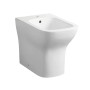 Bidet t.b.t. in ceramica bianca, vista frontale.