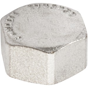 Primo piano di un raccordo filettato t.b.t. in metallo.