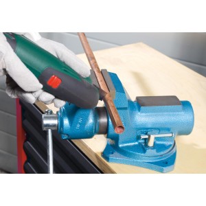 Lama per sega a immersione LUX in uso: Multitool sega tubo di rame in morsa. Accessori per seghe.