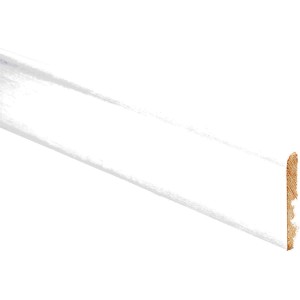 Battiscopa t.b.t. bianco in legno, vista dettaglio.