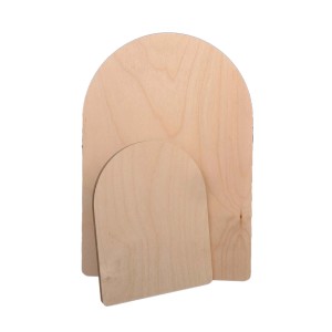 Due pannelli in legno ad arco non trattato, accessori per artisti.