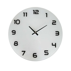 Orologio da parete t.b.t. bianco con numeri neri. Design moderno per soggiorno e cucina.