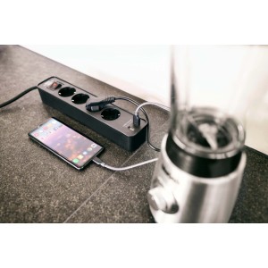 Multipresa 2 USB con interuttore Ecolor brennenstuhl® nero/nero