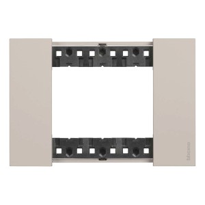 Placca t.b.t. per interruttori e prese