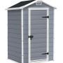 Casetta da giardino Keter Manor 4x3 grigio-bianca: casetta in plastica con porta e ventilazione.