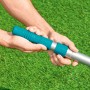 Asta telescopica per piscina Bestway 360 cm in mano, per pulizia e accessori.