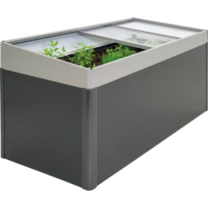 Serra da balcone in metallo Biohort per letto rialzato 2x1 con piante.