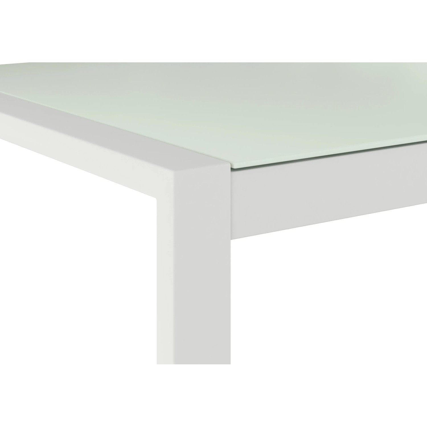 Dettaglio del tavolo del set lounge divano Noralee, alluminio bianco, con piano facile da pulire.