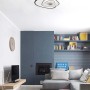 Plafoniera LED moderna t.b.t. con design curvo per spazi abitativi.