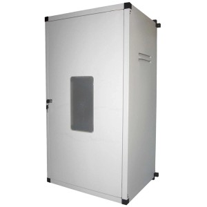 Armadio caldaia t.b.t. grigio con finestra e serratura.