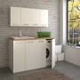 Set di mobili bagno moderni con lavabo, mobile base e pensili in bianco.