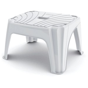 Sgabello a gradino bianco in plastica, ideale come piccola scala per casa e giardino.