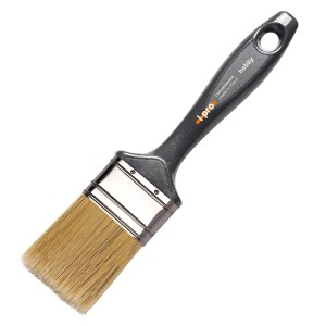 Pennello t.b.t. con manico grigio e setole chiare.