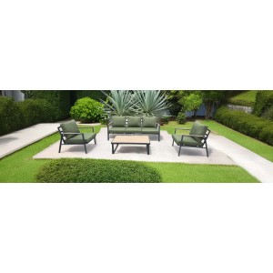 Set di mobili da giardino t.b.t. con divano, poltrone e tavolo in giardino.