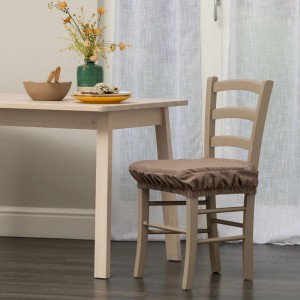 Sedia con copricuscino marrone della categoria Cuscini e copricuscini.