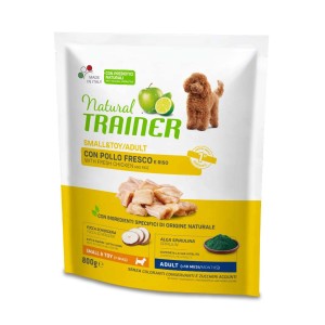 Confezione di cibo secco per cani Natural Trainer per cani di piccola taglia e toy con pollo e riso.
