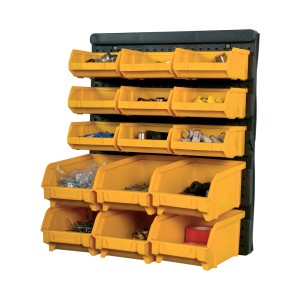 Sistema di pannelli forati t.b.t. con contenitori gialli per officina e garage.