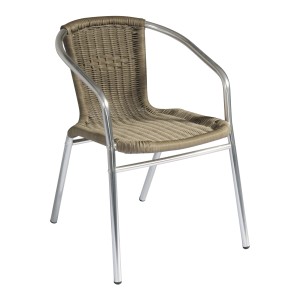 Sedia da giardino intrecciata con struttura in alluminio. Seduta comoda per il giardino.