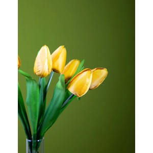 Tulipani artificiali gialli come decorazione in mazzo. Ideale per la casa. Categoria: Piante finte.