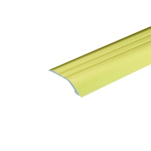 Profilo per piastrelle color oro per transizioni e finiture pulite.