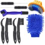 Set pulizia bici con spazzole, pulitore catena e guanto per la manutenzione della bicicletta.