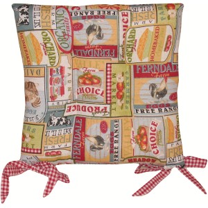Cuscino quadrato t.b.t. con motivo mercato contadino e lacci a quadri bianchi e rossi.