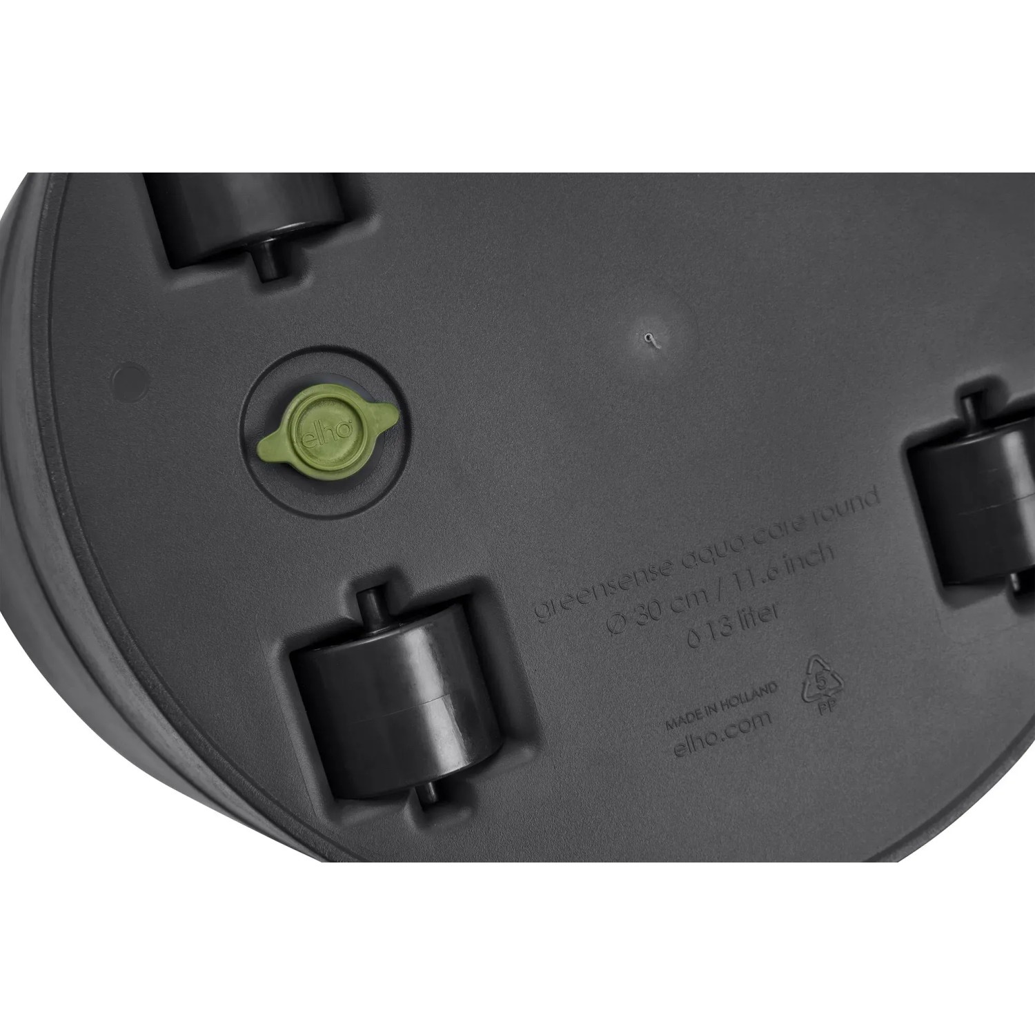 Dettaglio della base del vaso per piante Elho Greensense, grigio antracite, con ruote e indicatore del livello dell'acqua.